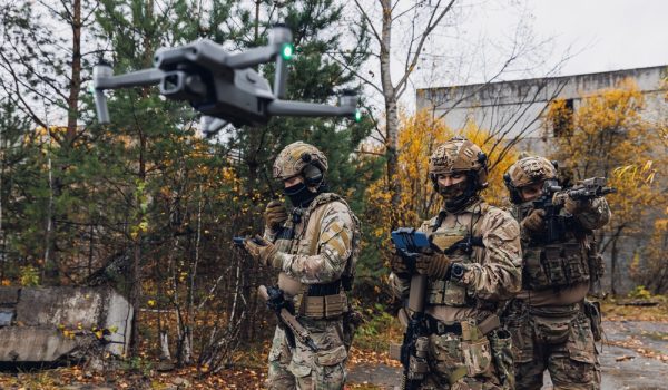 Ukrajinci poslali na Putina kamikadze dron. Atentát se nezdařil
