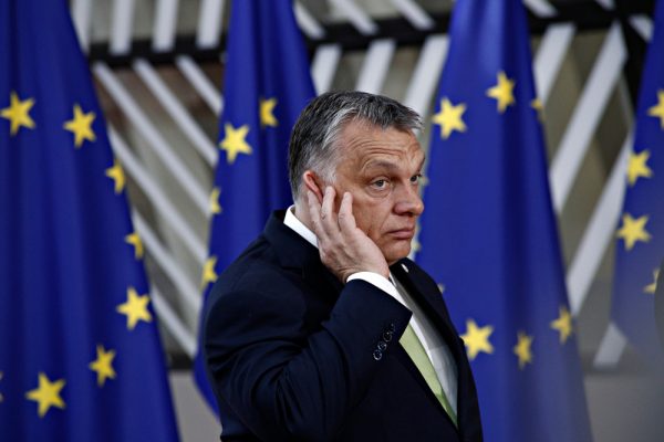 Maďarsko nečekaně zablokovalo unijní vojenskou pomoc Ukrajině